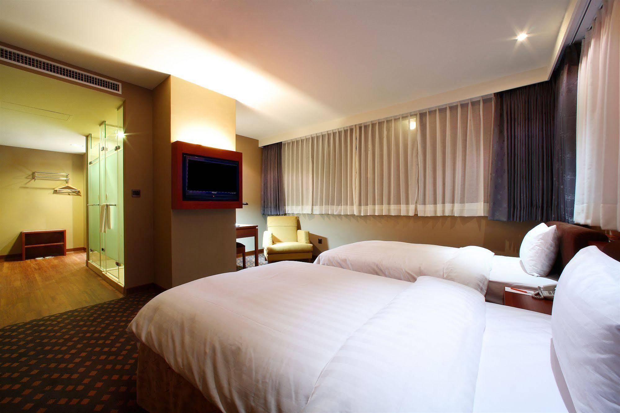 Orange Hotel - Park, 台中 外观 照片